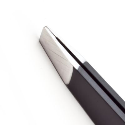 Пинцет профессиональный черный L 94 мм / 16 г Green Bell Япония